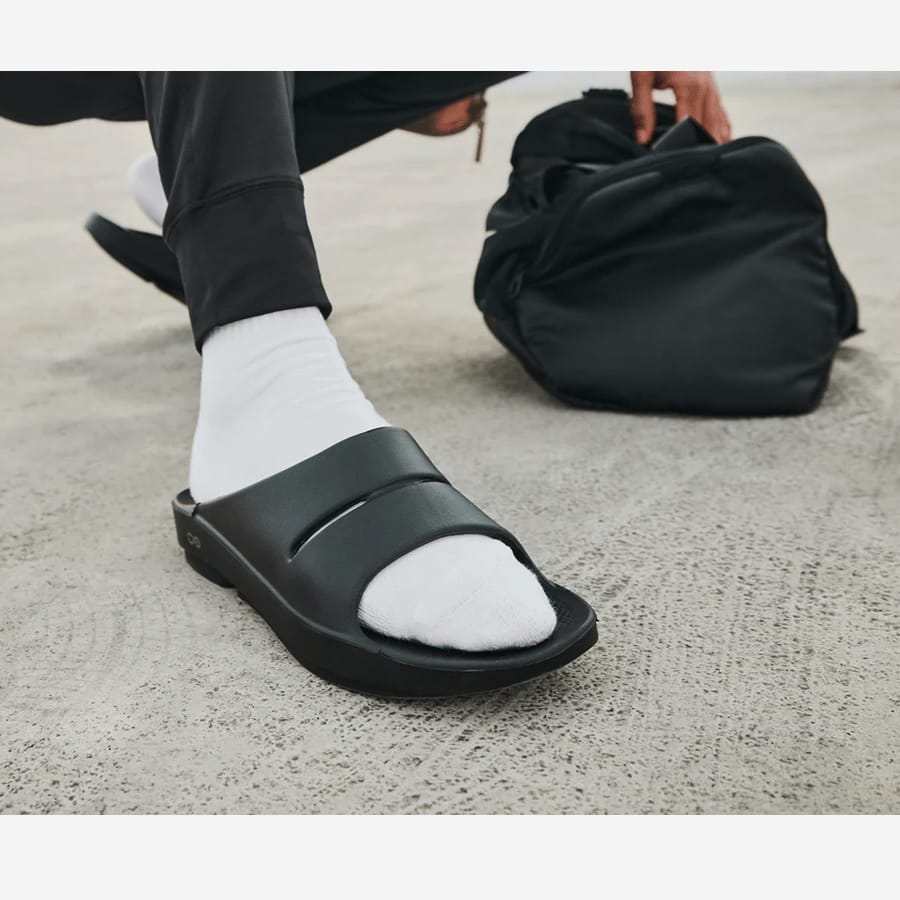 Oofos Ooahh Slide Sandal Unisex